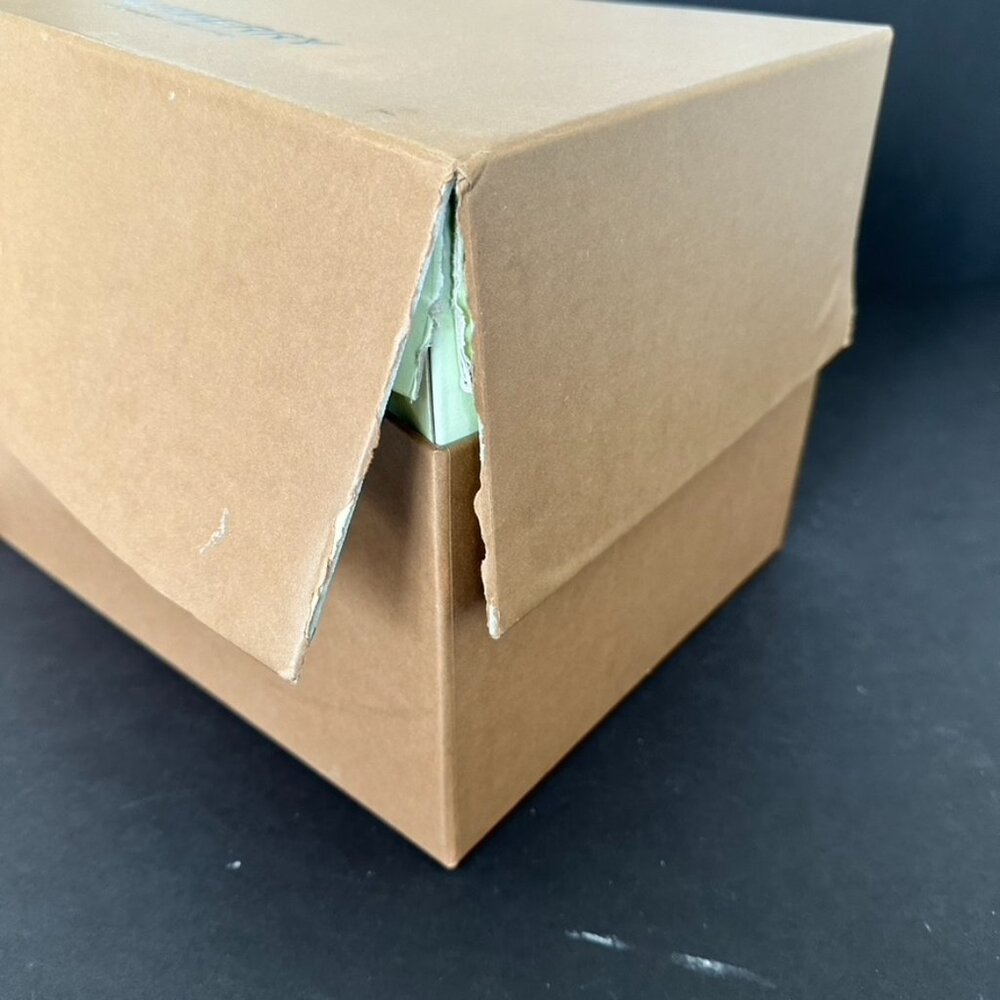 Burberry Logo Bonnet Bucket Hat Clear Visor Size M NEW - Picture 9 of 11